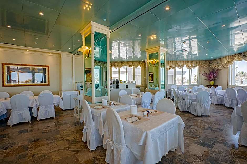 Hotel Des Nations - Vintage Hotel sul mare