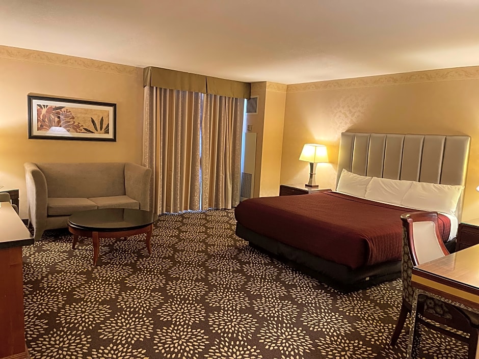 Photo 1 of 1 of 1 King Bed