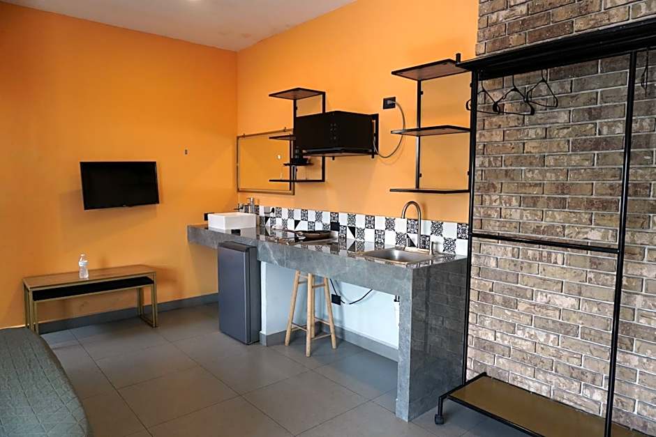 Estudios amueblados y equipados con cocineta en ubicación Céntrica MTY