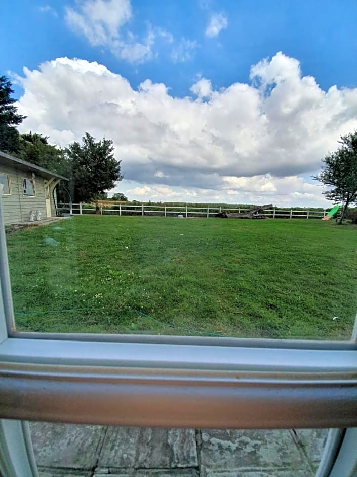 Old Thatch Bambers Green