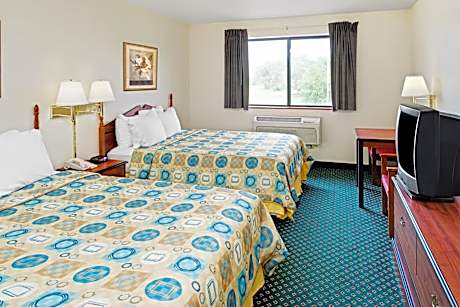 Queen Room with Two Queen Beds - Non-Smoking