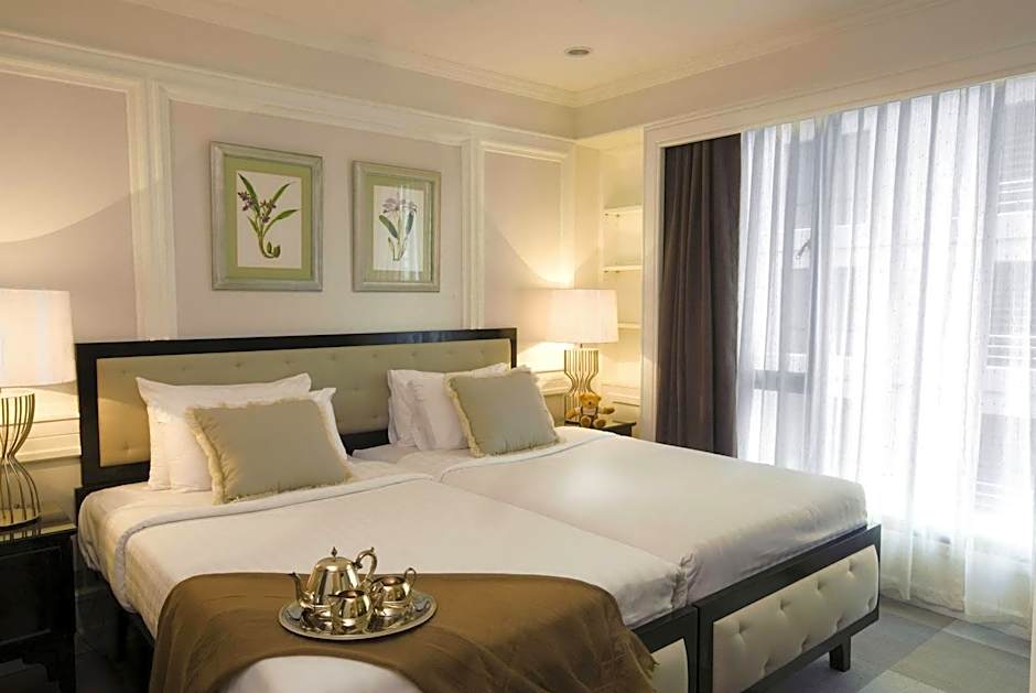 Cape House Langsuan Hotel