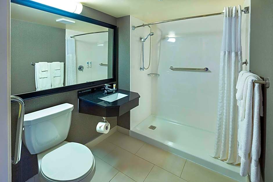 Comfort Inn Magnetic Hill