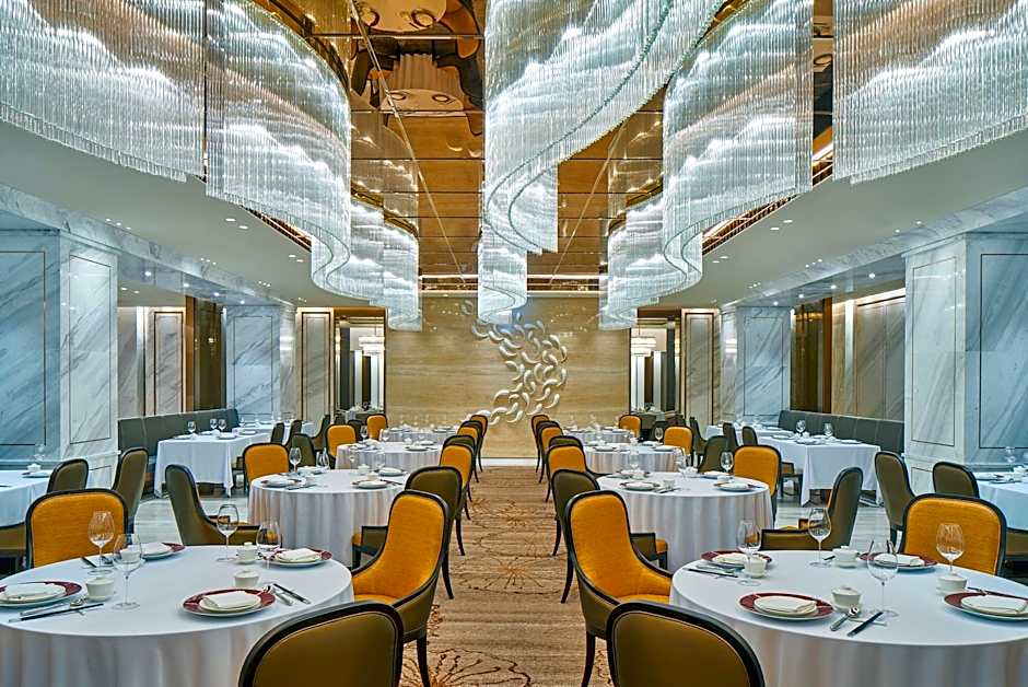 Marriott Jeju Shinhwa World Hotel