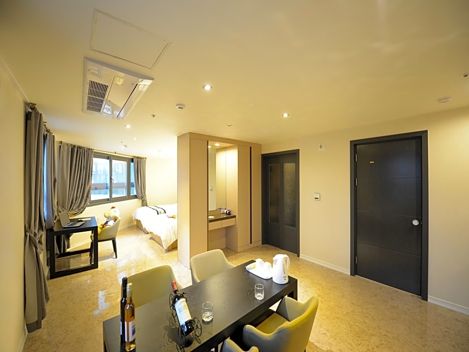 Dunsan Graytone Hotel