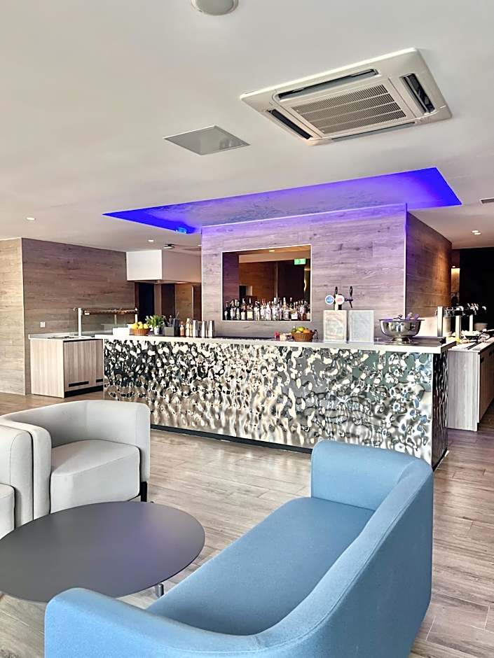 db San Antonio Hotel + Spa All Inclusive