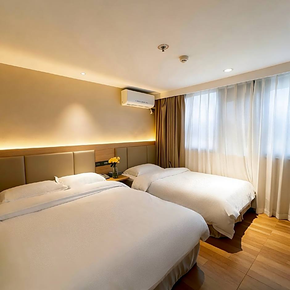 Green Oasis Hotel
