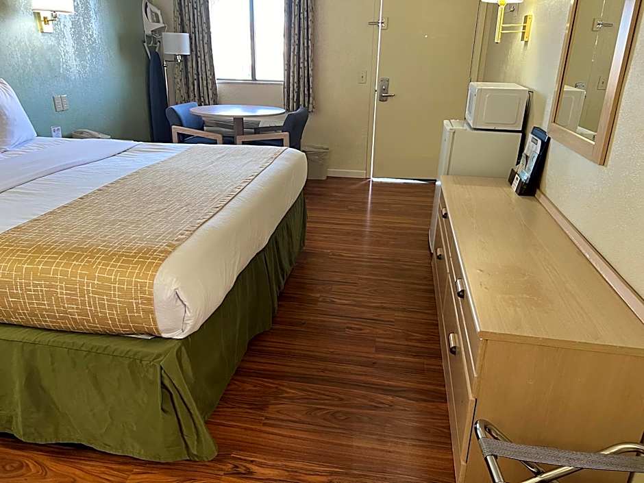 Travelodge by Wyndham Holbrook