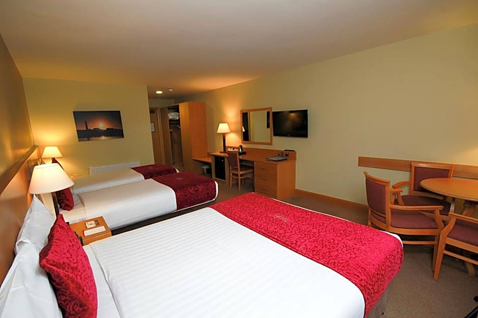 Belmore Court & Motel