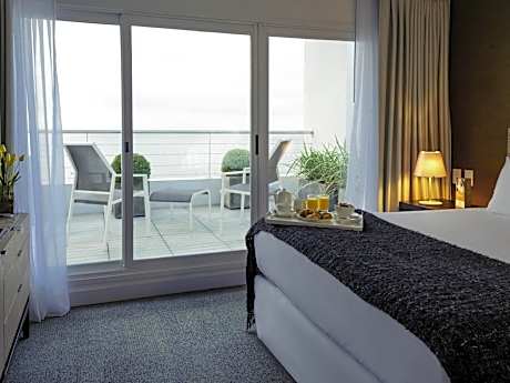 Junior Suite with Queen Bed and Balcony