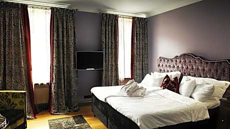 Medium Premium Double Room