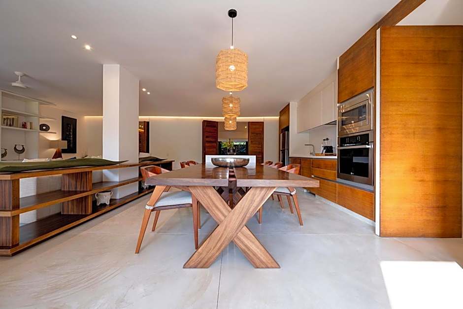 El Careyes Club & Residences