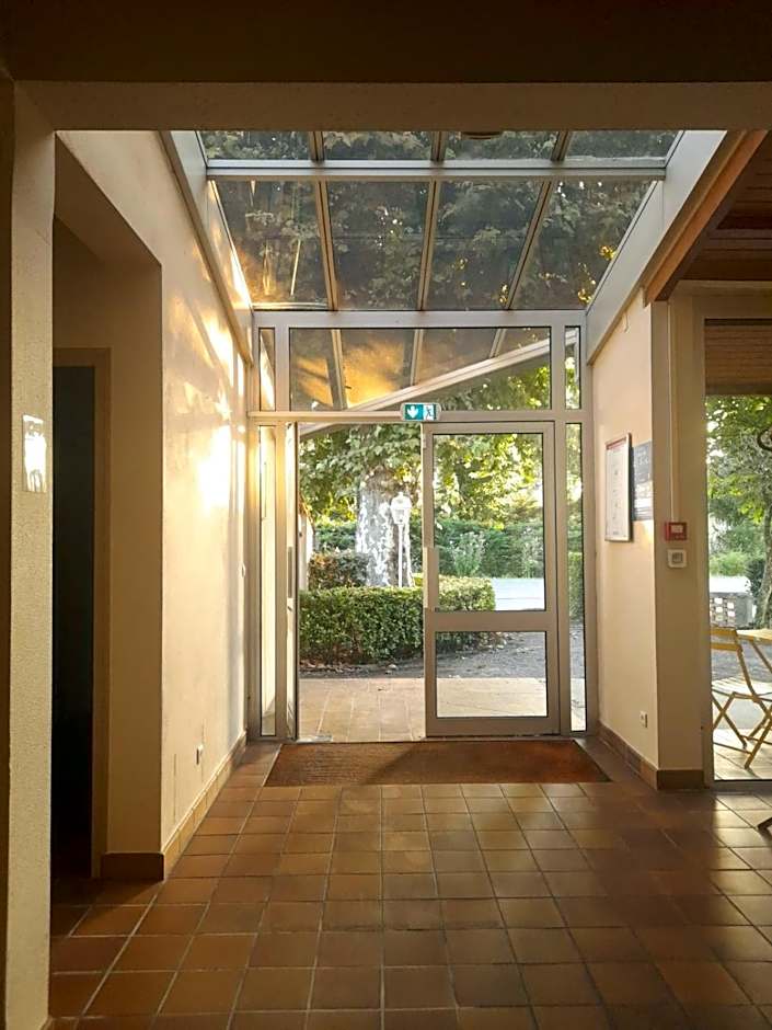 Hôtel Platanes - KB HOTEL GROUP
