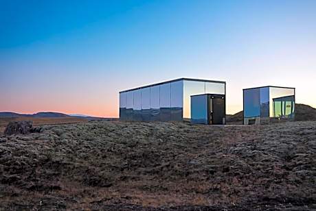 ÖÖD Hekla Horizon - Mirror Houses