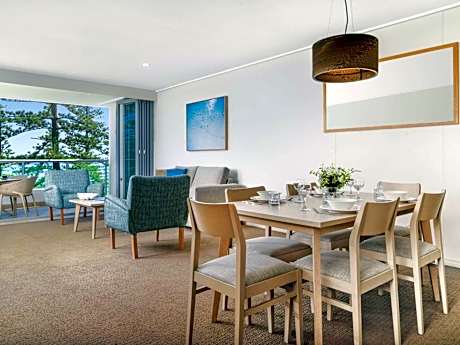 2 Bedroom Ocean View Apartment