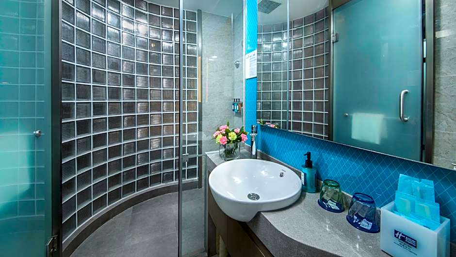 Holiday Inn Express Xichang City Center By IHG