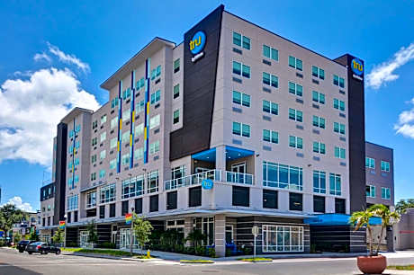 Tru By Hilton St. Petersburg Downtown Central Ave, FL