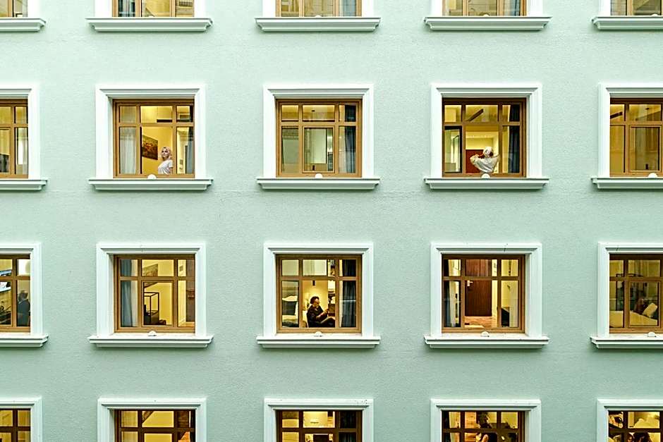 The Gem Society Hotel