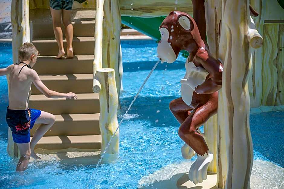 GHT Oasis Park & Spa