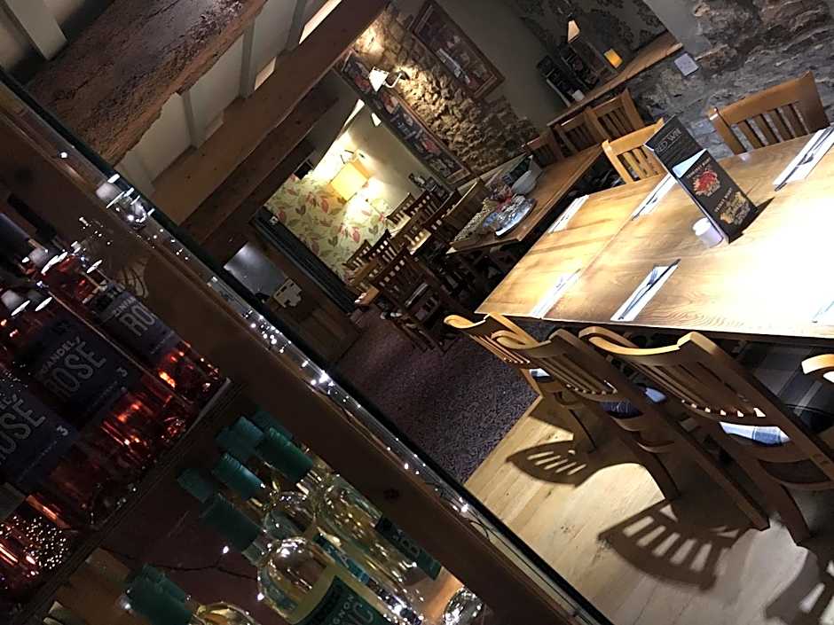 Sturdy`s Castle - Historic Coaching Inn near Blenheim Palace, Oxfordshire