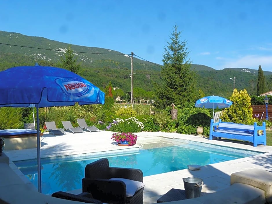 Les Bambous B&B