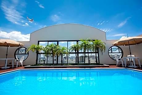 Tsue The Palace Flats