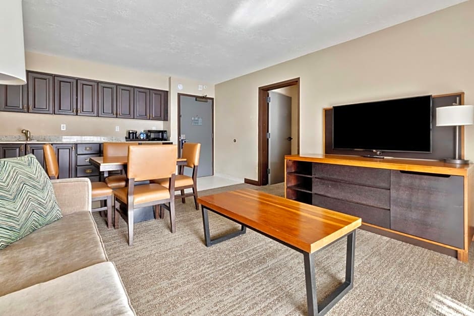 DoubleTree by Hilton Park City - The Yarrow