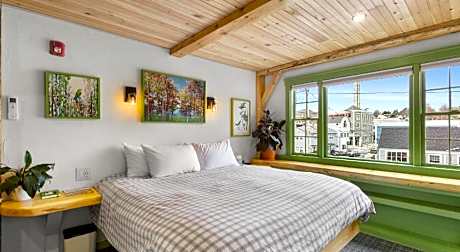 Downtown Camden Hotel