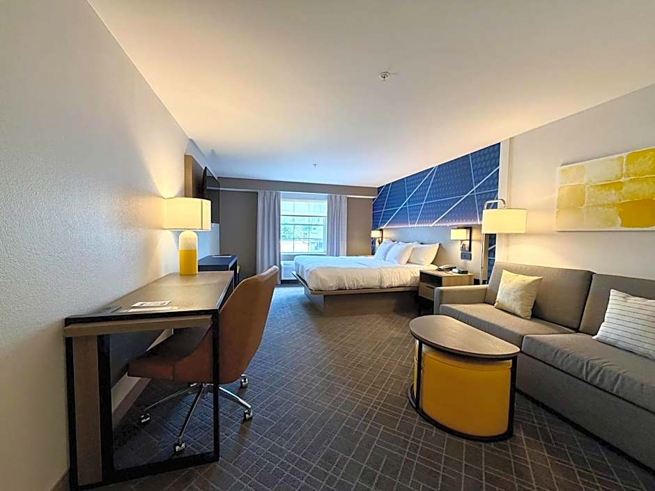 Comfort Inn & Suites Sturbridge-Brimfield