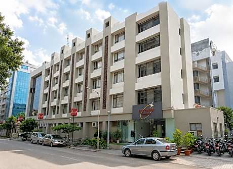 Hotel Platinum Residency