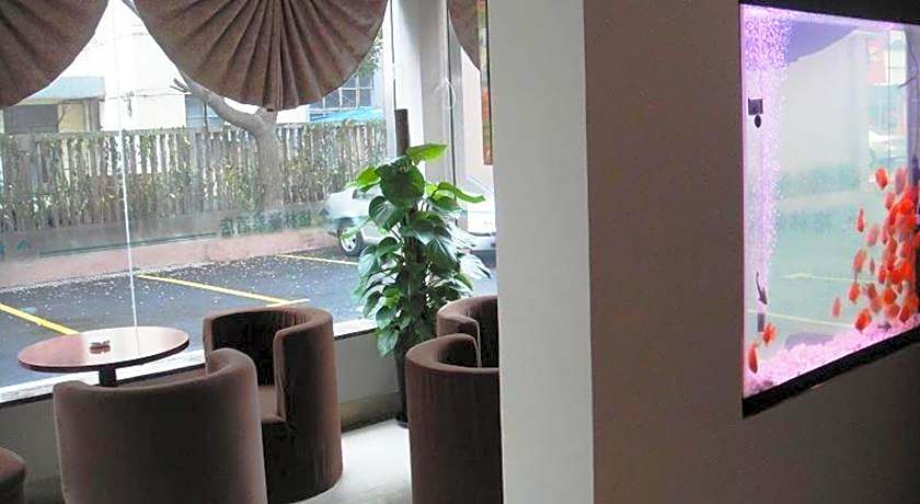 GreenTree Inn Nanjing ZhonGYAnGMEn Railway Station Express Hotel