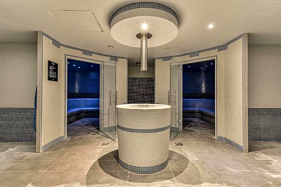 Zenitude Hotel la Valadiere, an Ascend Collection Hotel