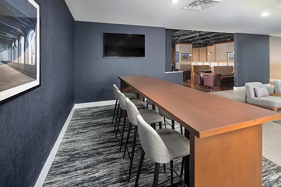 Four Points By Sheraton Kansas City Airport