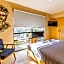 Mi Zona Lodging WTC