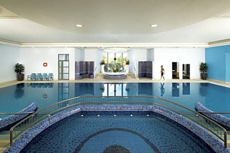 Springhill Court Hotel