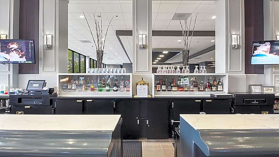 Holiday Inn Chicago Northwest/Crystal Lake/Convention Center By IHG