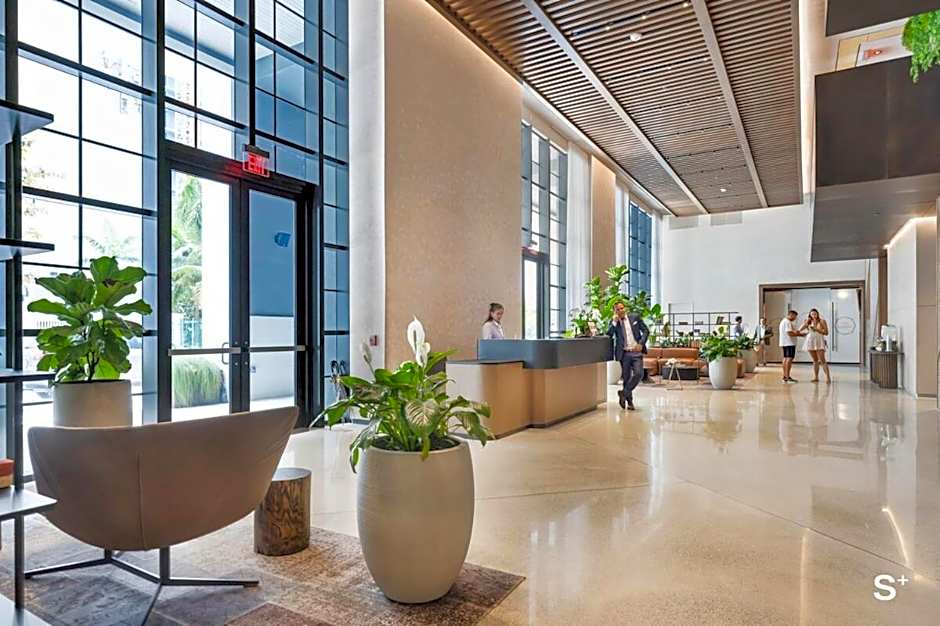 Gale Residence in Downtown Miami