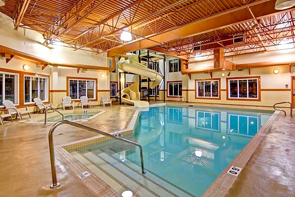 Ramada by Wyndham Ponoka