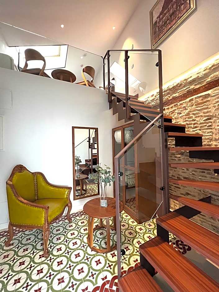 Anahita Boutique Hotel