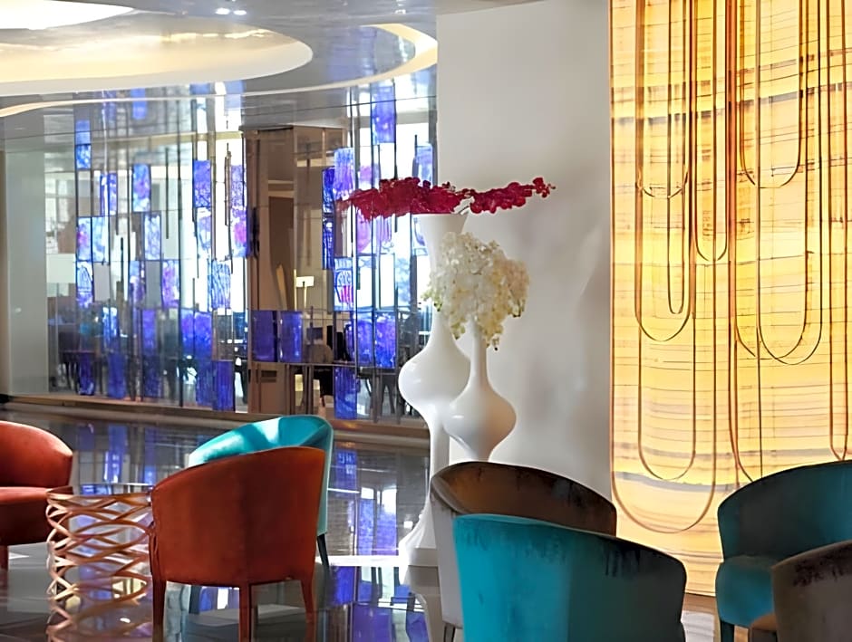 Gold Majesty Hotel