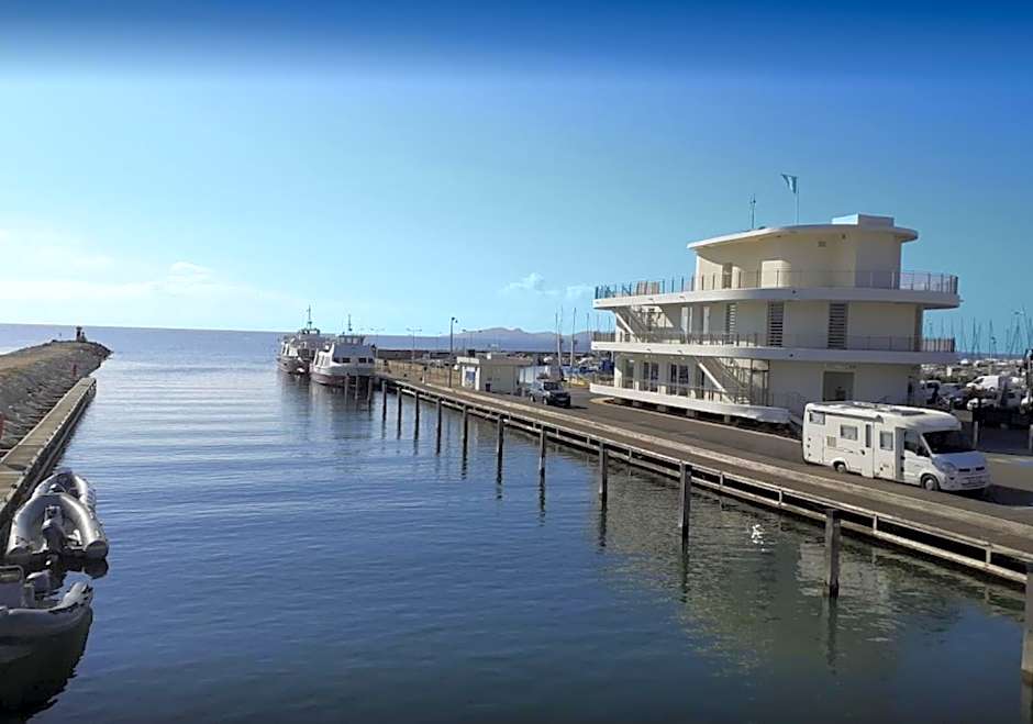 Appartement pour 2 personnes en ville avec terrasse