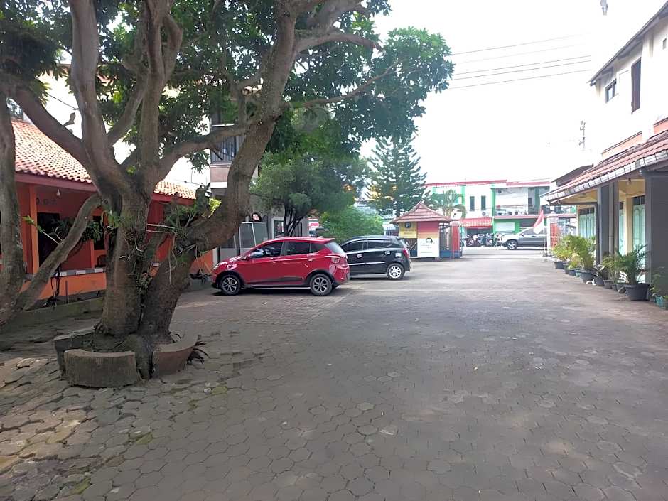 SPOT ON 91563 Hotel Meilias