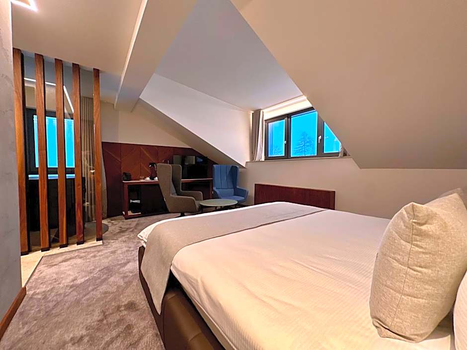 Hôtel Restaurant & Spa Les Planets