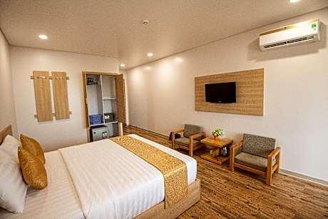 Deluxe Double Room with Balcony