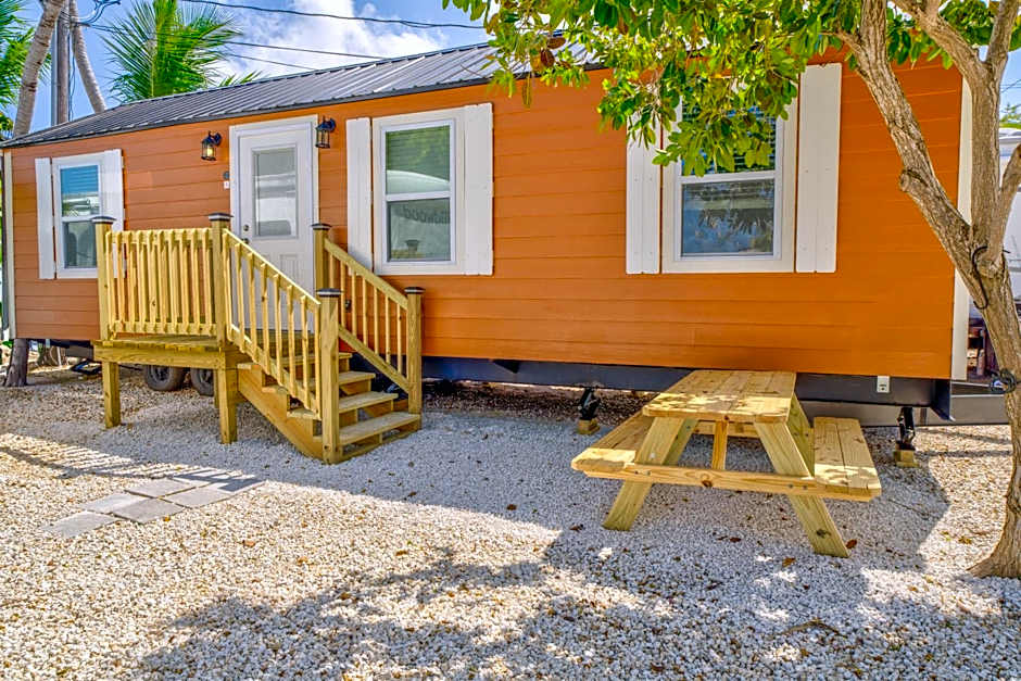 Cabins at Bonefish Bay