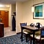 Holiday Inn Express & Suites Lebanon