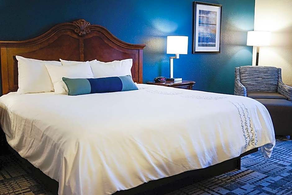 Best Western Plus Dubuque Hotel & Conference Center