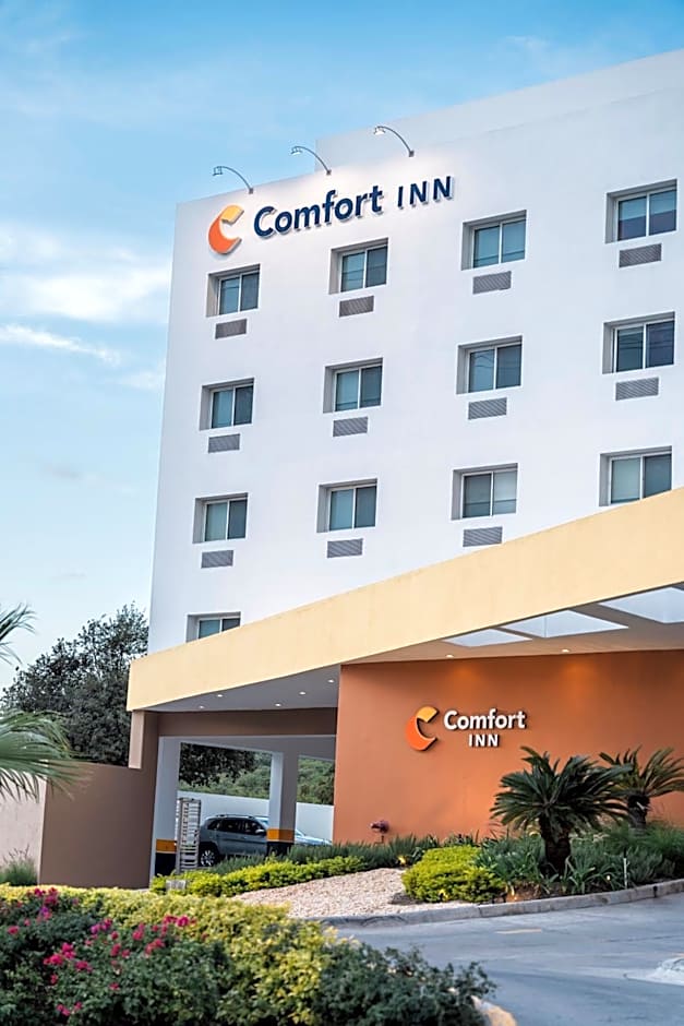 Comfort Inn Monterrey Valle