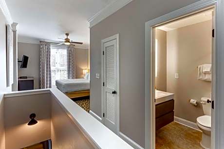 One Bedroom King Suite with Sofa Bed - Non-Smoking