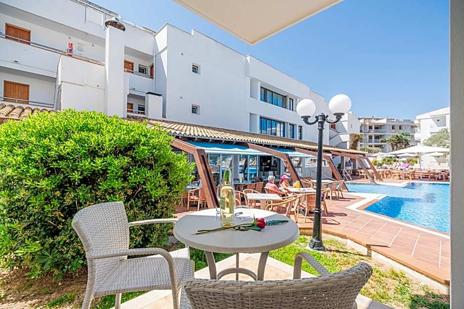 Aparthotel Flora
